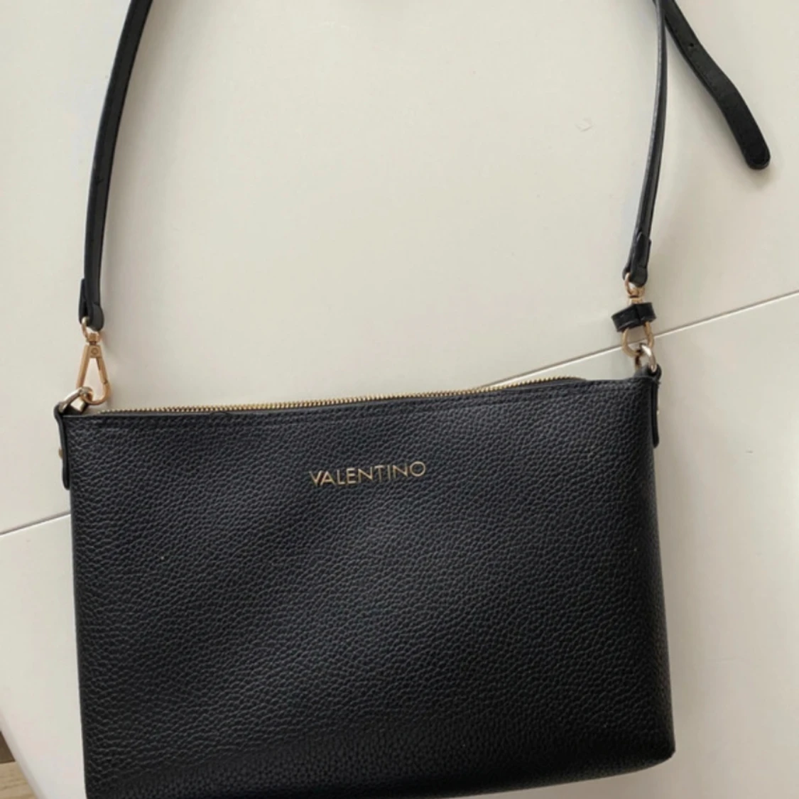 Valrntino väska
