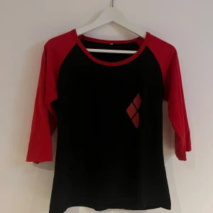 Harley Quinn  - Harley Quinn tröja♠️♦️