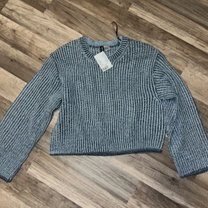 Tröja från h&m  - Prislapp kvar, inte använd bara testad 🫶🏻