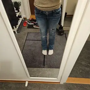 Ltb jeans valerie, W28 L30, har används 2 gånger, jag säljer dom för att dom inte används, priset kan diskuteras❤️