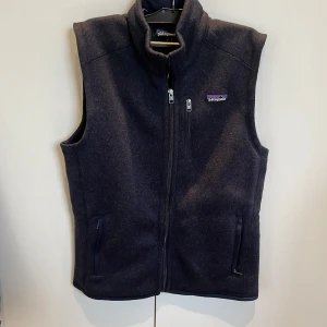 Patagonia Väst - Patagonia fleece väst | Storlek S | Använd 3 gånger skick 9,5/10 | Nypris 1500, mitt pris 1200 | Kan gå ner i pris vid snabb affär | Skriv vid funderingar⚡️