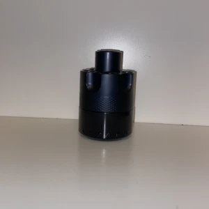 Azzaro the most wanted edp - Samples! Azzaro the most wanted edp🎄💥🍬 2 ml / 45kr  5 ml / 95kr 10 ml / 180kr