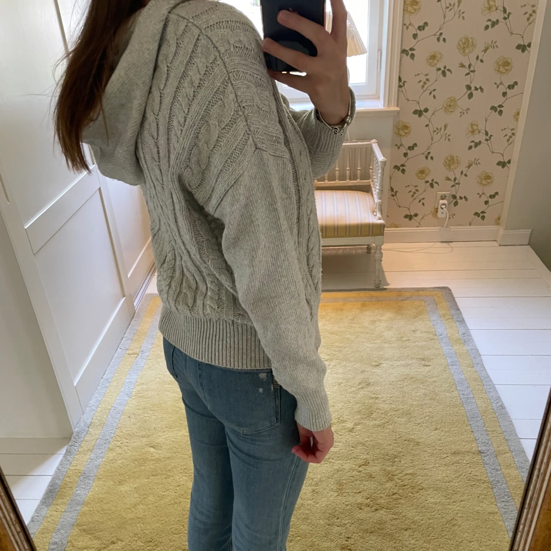 Stickad tröja m luva  - 90