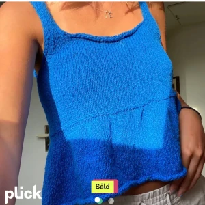 Zara topp - Bilderna är lånade från plick💛 skriv för fler bilder😊