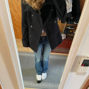 Vårkappa 💘 - En skitsnygg vårkappa från H&M i storlek 34🩶