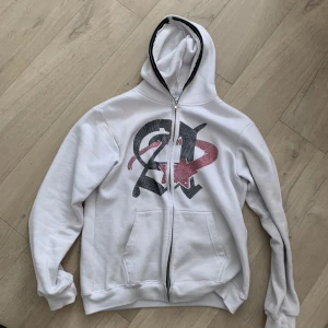 Aim For The Moon hoodie - Vit aim for the moon hoodie, som ny.