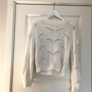 Gina tricot stickad tröja - Storlek XS/S Pris: 90kr 🤍 