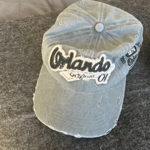 Keps  - Sjukt snygg keps som inte kommer till användning Skiv för fårgor eller funderingar ❤️❤️🥰🥰