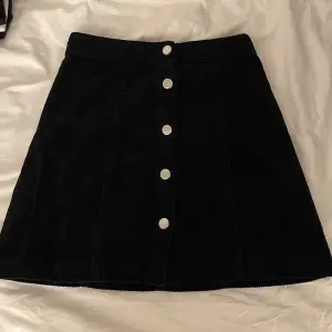Svart kjol från h&m, Manchester material