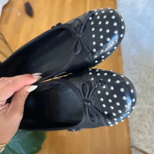 Ballerina - Svarta ballerina från h&m. Storlek 38