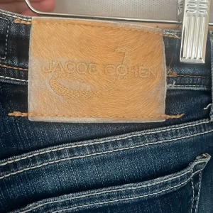 Jacob Cohen jeans  - Size31. Passar folk runt 170. Pris kan sänkas vid snabb affär 