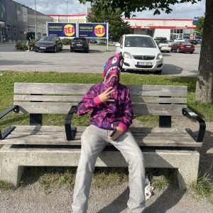 Byter och säljer!!!!! Min bappe huddie  - Byter min bappe huddie har använt den runt 4 gånger den är inprepsi ny skick 