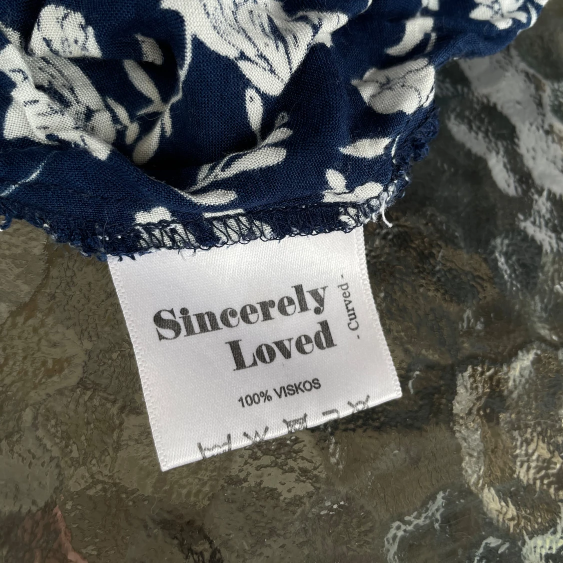 Fin blus från Sincerely Loved. Strl 52/54 - 92