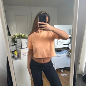 Topp - Otrolig färg och sitter så fint på kroppen!😍😍perfekt inför sommaren