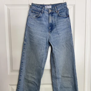 Zara Jeans - Ett par wide-leg jeans utan defekter.