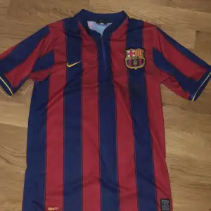 Retro Barcelona hemmaställ tröja i väldigt bra skick
