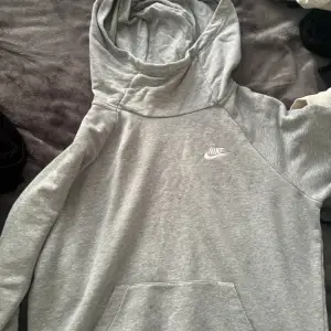Skön Nike hoodie som inte kommer till användning 