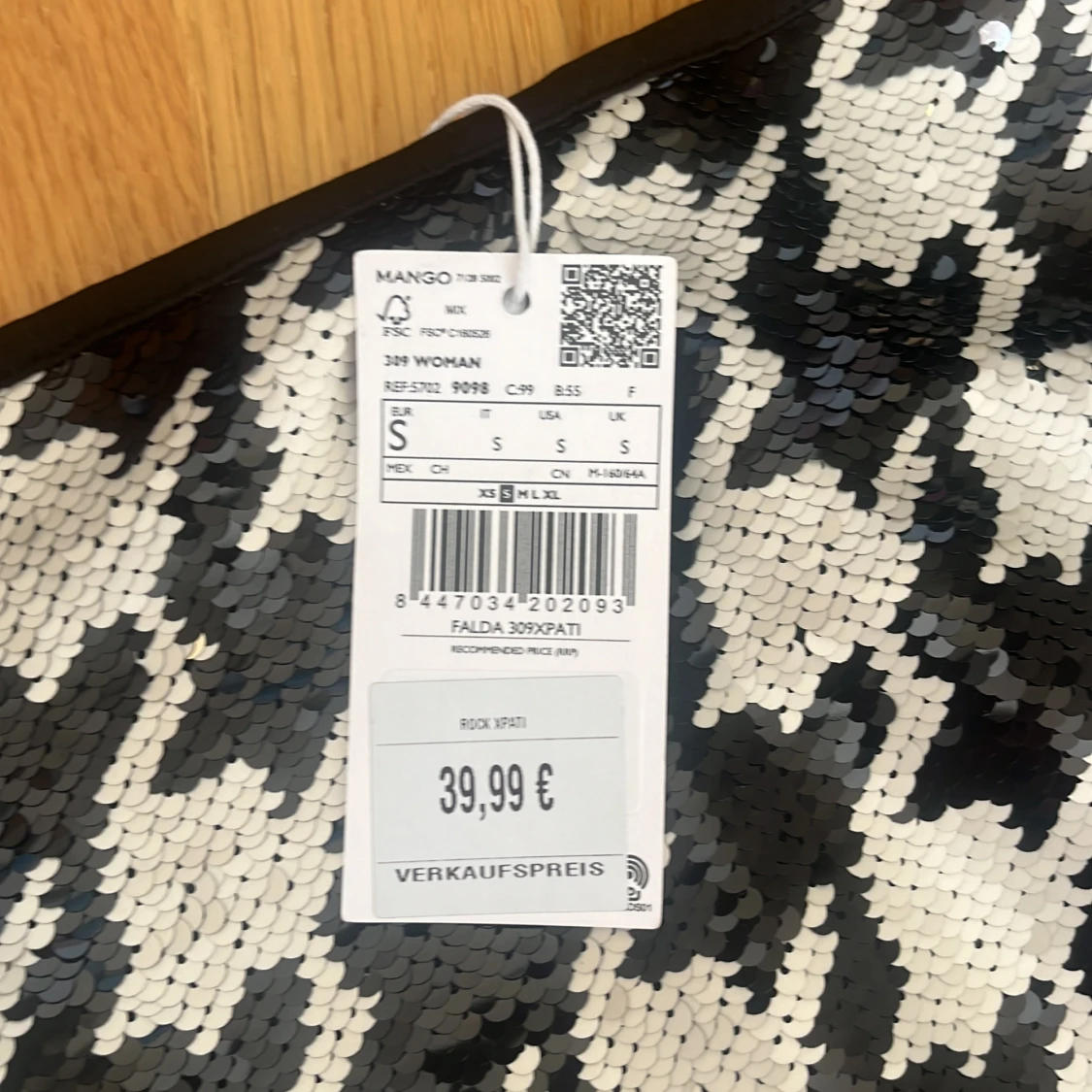 Mango sequins skirt **helt nytt** - 90