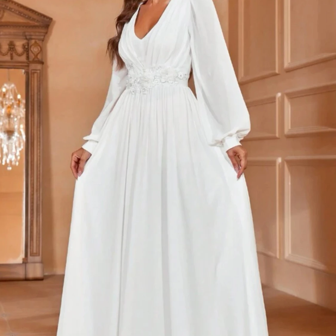 En lång vit klänning! - 90