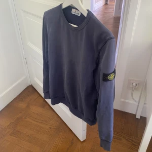 Stone Island Tröja - Nypris: Ca 2000 kr Mycket bra skick! Storlek: 158 (Passar XS-S)