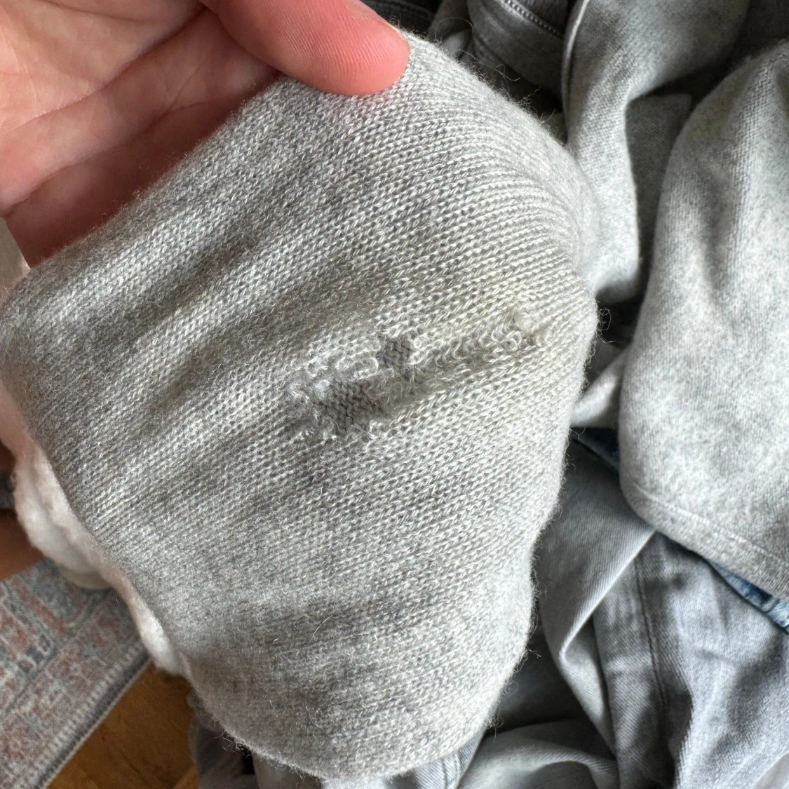 Soft goat zip up - 92