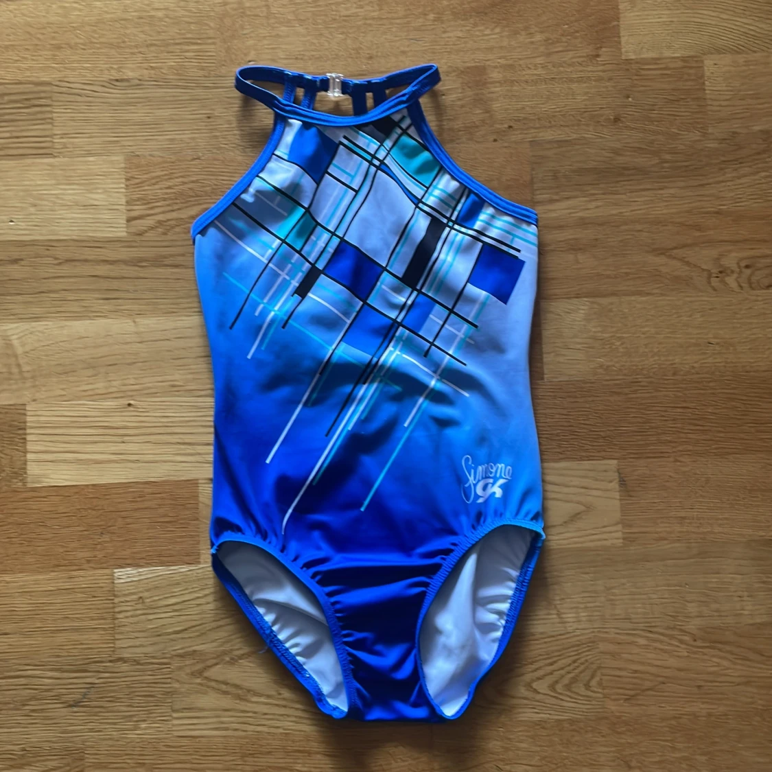 Simone gymnastik dräkt 