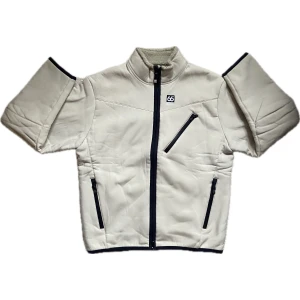 Jacka - Säljer en fet vintage 66 north jacka som är helt ny, skriv gärna om ni har ngn fråga och pris kan diskuteras 🔥 