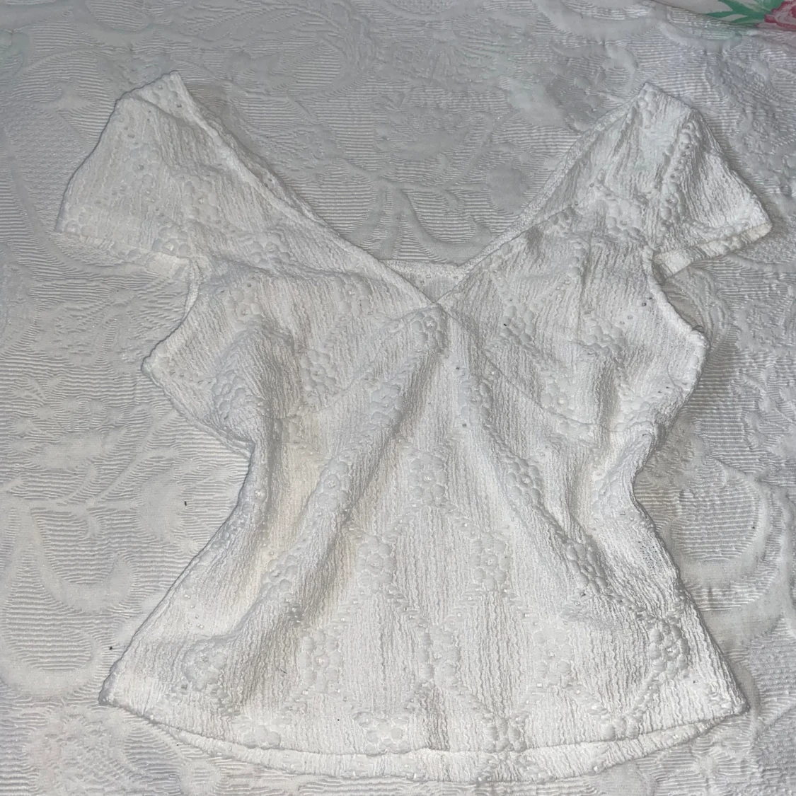  💗🤍Söt broderad tröja/blus 💗🤍