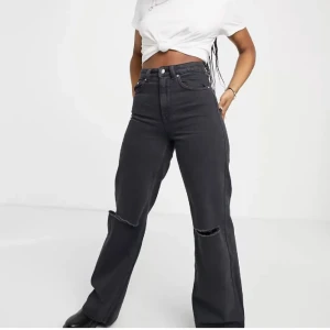 Bershka jeans - Bershka wide legs jeans i bra skick. 