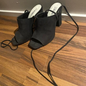 Klackskor - Kontakta för frågor