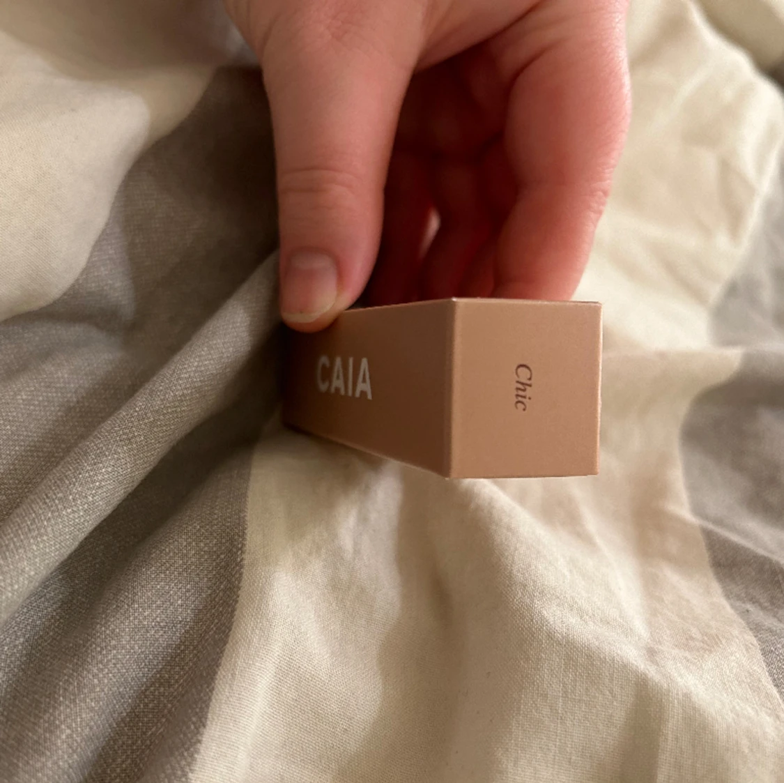 Läppstift - caia - 90