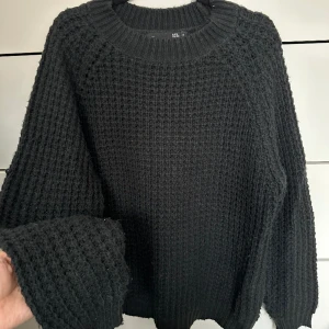 Tröja  - Sickad mjuk tjocktröja 