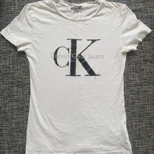 Vit Calvin Klein jeans tröja