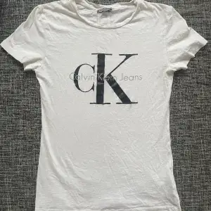 Vit Calvin Klein jeans tröja