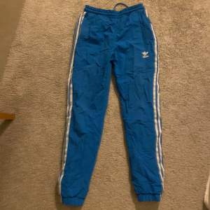 Retro trackpants från Adidas