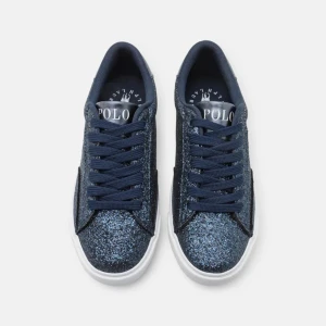 Mörkblå ralph lauren - Hejsan! Jag säljer mina alldeles nya äkta ralph lauren skor som är slutsålda ÖVERALLT! Tryck EJ på köp nu! 