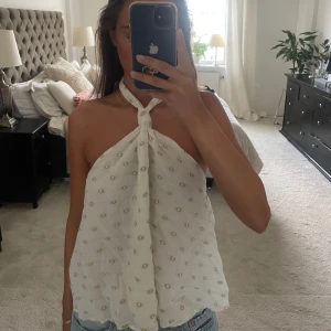 Mönstrad Blus  - Mönstrad blus från zara som aldig är använd