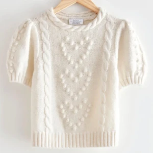 Other stories t-shirt - Intressekoll på denna stickade t-shirt, nypris 800-900 kr