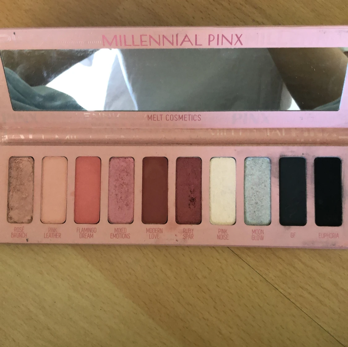 Ögonskugga💅✨ - 90