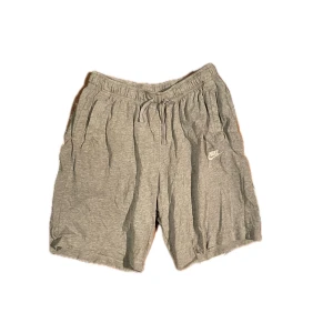 Nike Shorts - Grå mjukisbyxor från Nike i okej skick