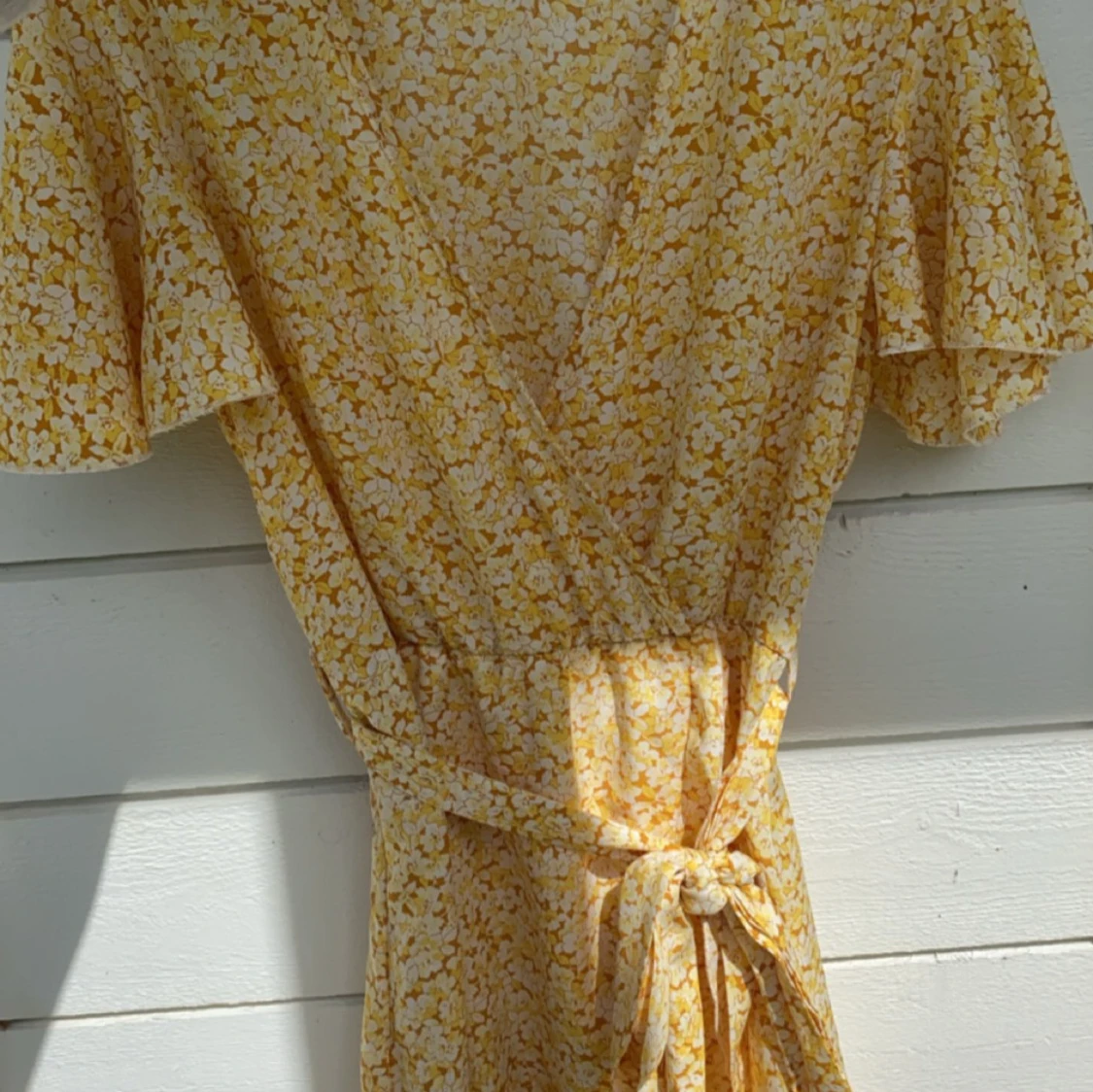 Blommig sommarklänning🌼 - 90