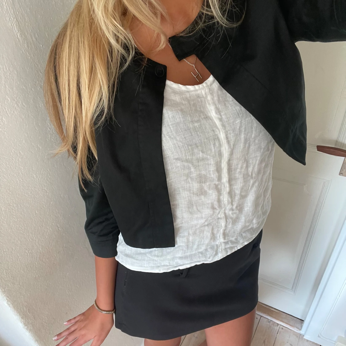 Svart trekvartsärmad bolero - 90