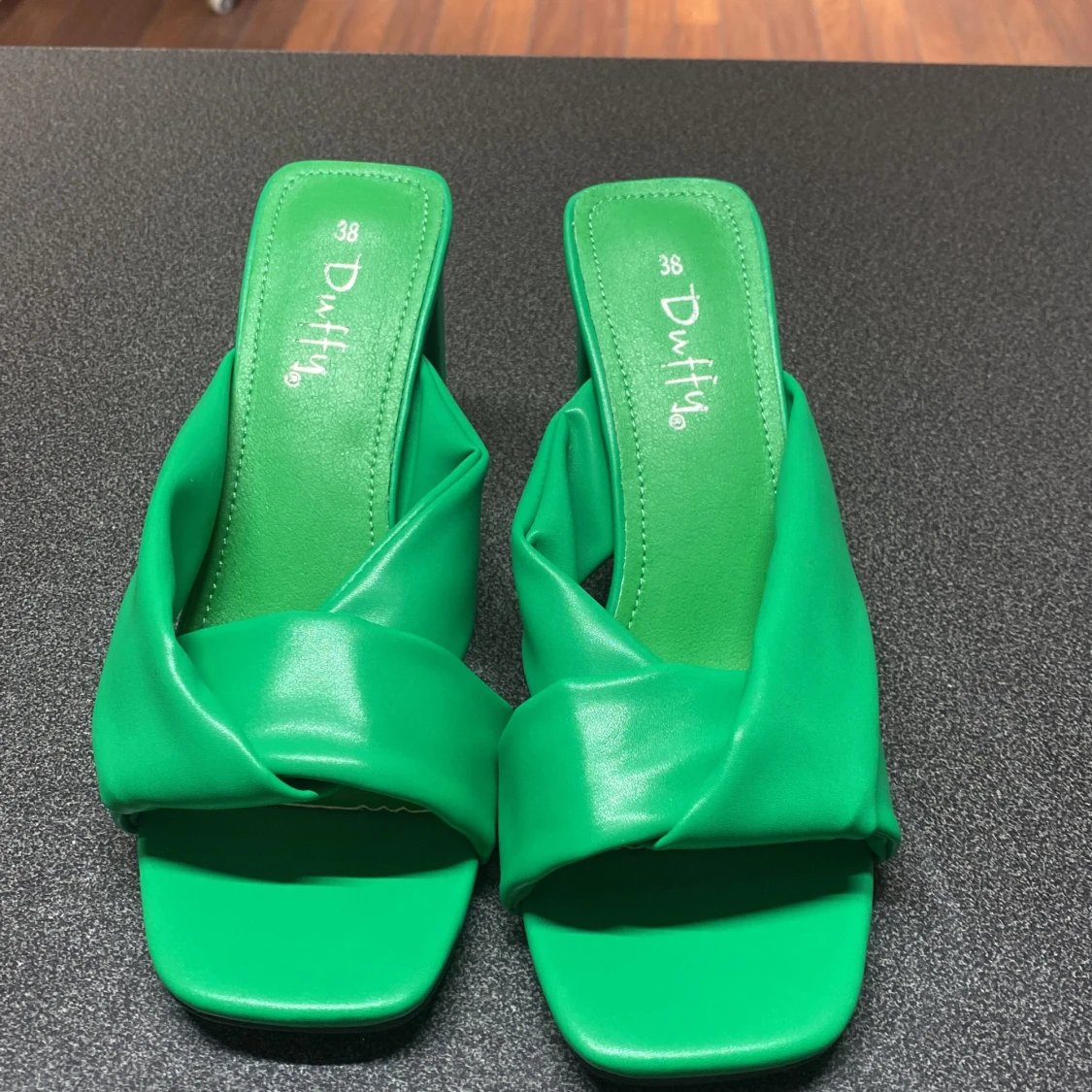 Gröna klackar  - 90