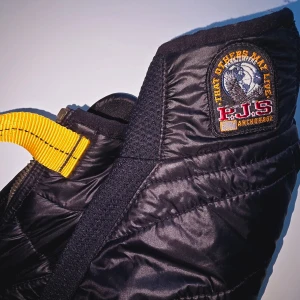 Parajumpers WarmUp Väst - Den är äkta i nyskick