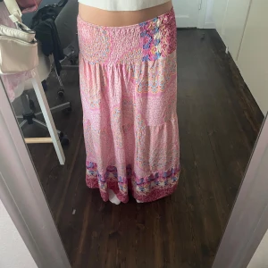 mönstrad långkjol - Fin kjol från marta de chateau, nypris 599kr💞