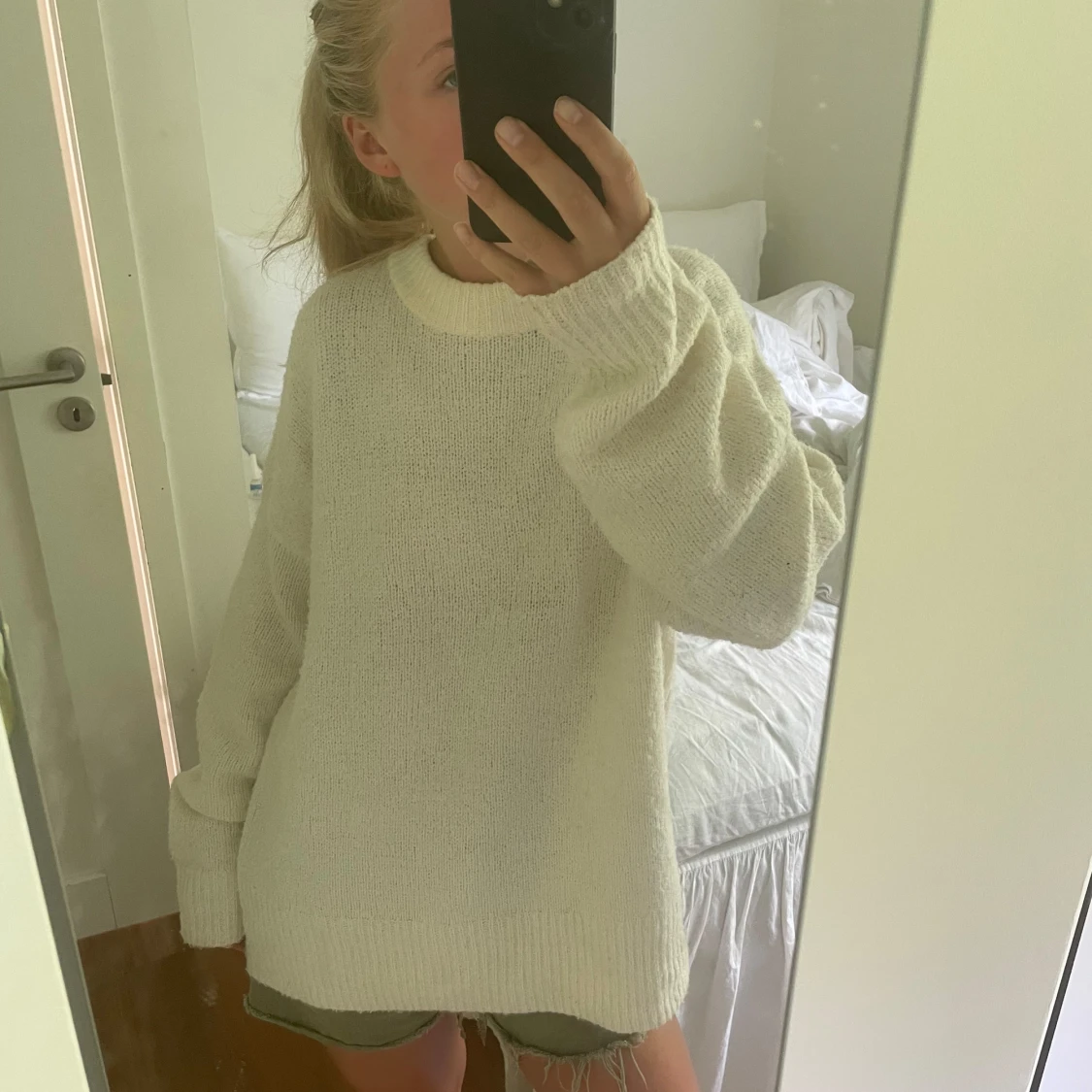 Vit stickad tröja - 91