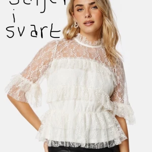 By malina liknande blus!! - OBS SÄLJER I SVART!!! 💋Supersnygg by malina liknande blus, från Bubbelroom, slutsåld!!