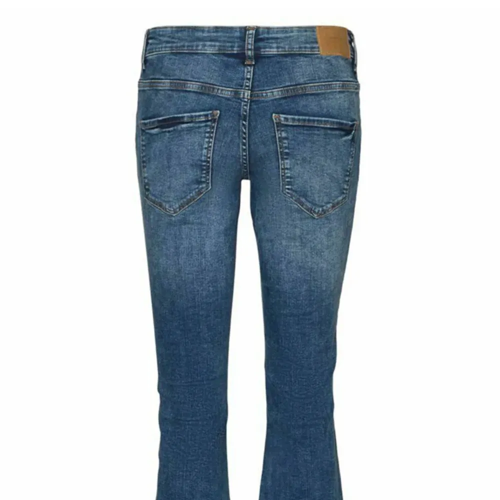 Lågmidjade jeans från vero Moda, nyskick. Pris kan alltid diskuteras . Jeans & Byxor.