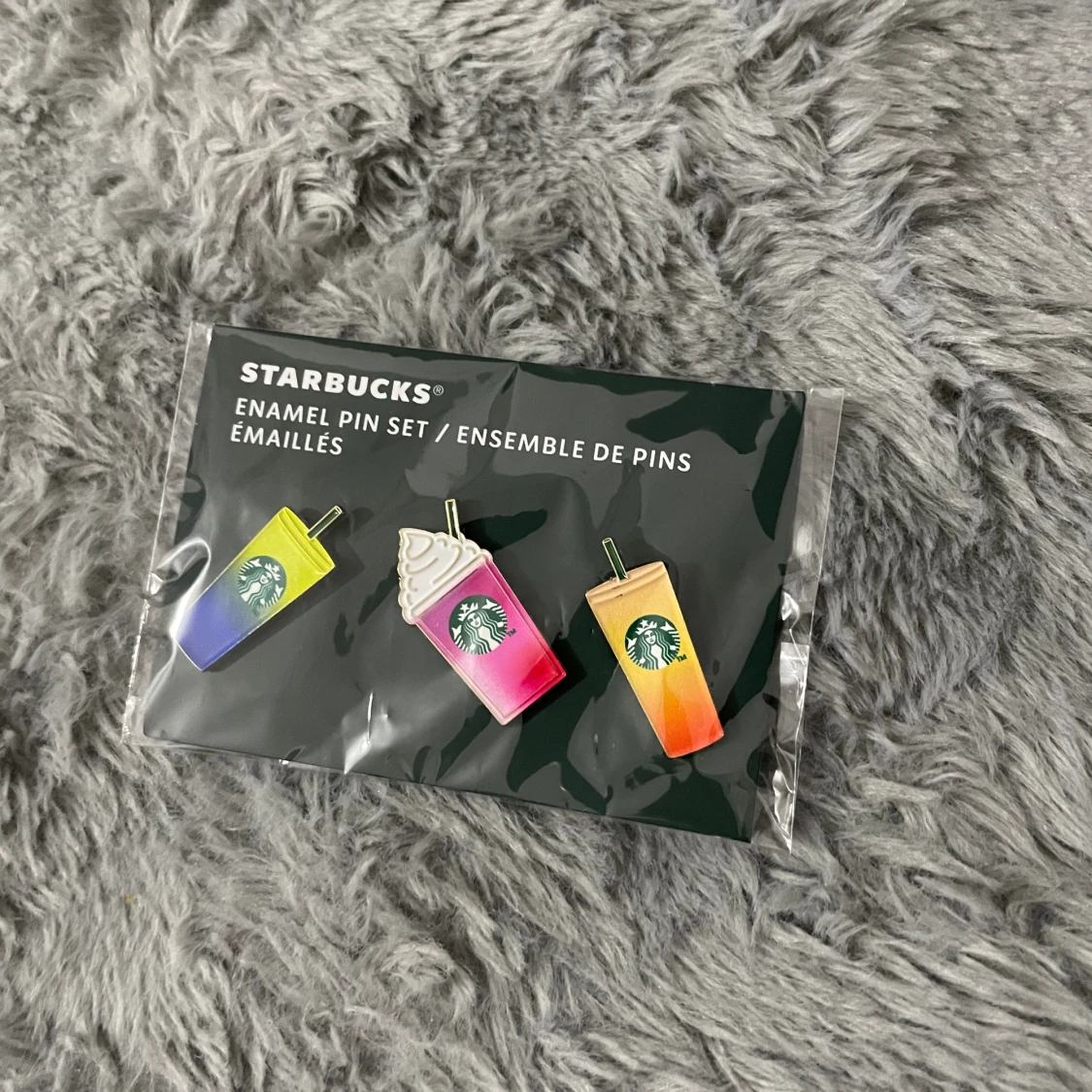 Starbucks enamel pin set - 91