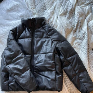 Puffjacka HM - Bra skick
